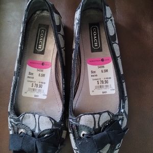Women's flats